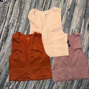 Out From Under Hailey Seamless Plunge Cropped Tank Top